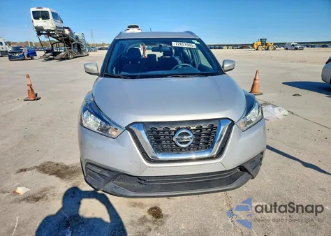 2019 Nissan Kicks S z USA, uszkodzony, nr VIN 3N1CP5CU6KL529529